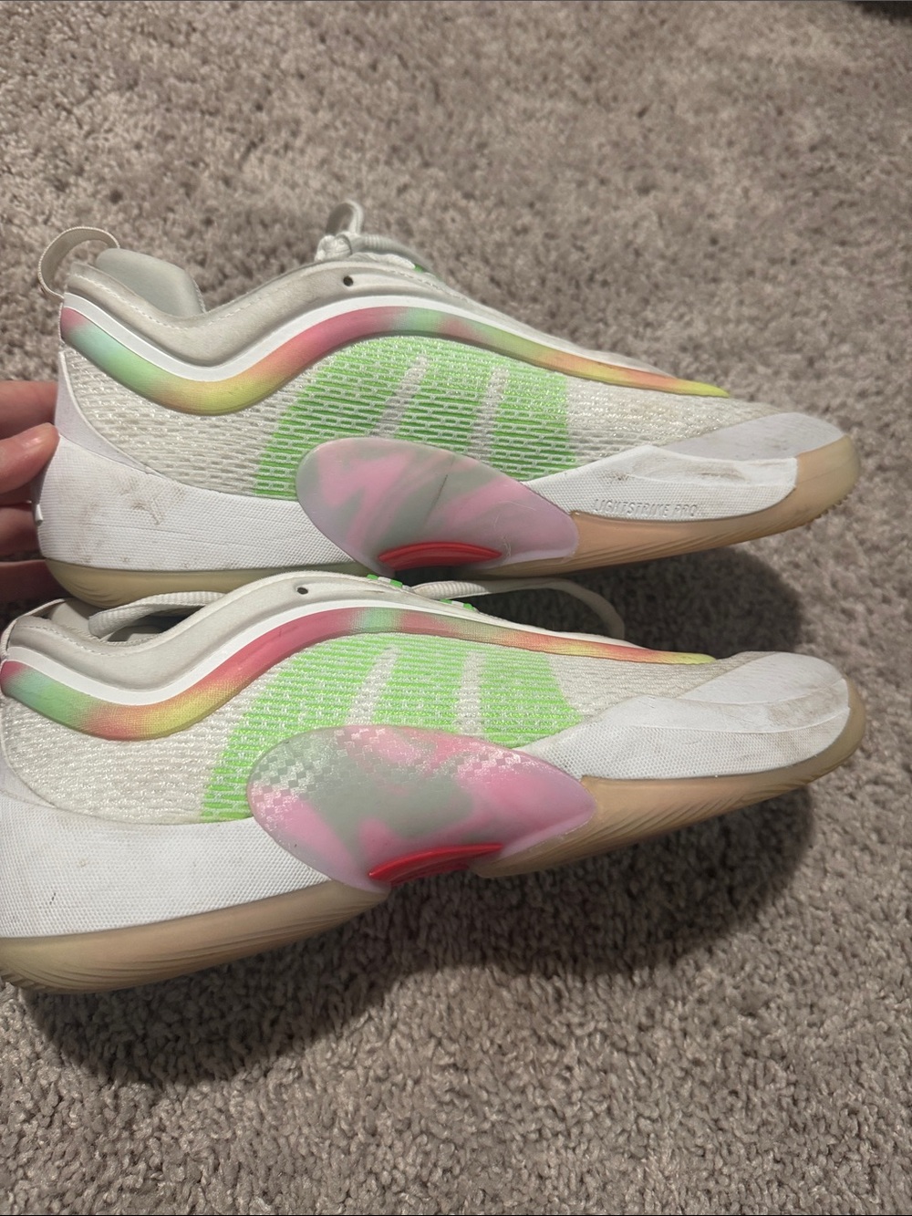 Adidas D.O.N ISSUE #6 HARIBO BASKETBALL SHOES size 9.5 - Picture 5 of 10